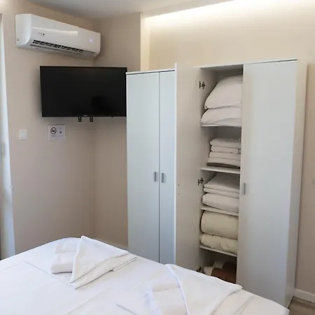 Azur - Self Check-in Burgas