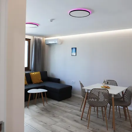 Azur - Self Check-in * Burgas