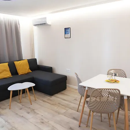 Azur - Self Check-in Apartment *