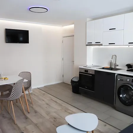 Azur - Self Check-in ブルガス