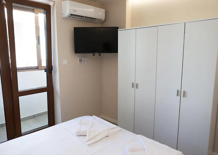 Azur - Self Check-in Apartman