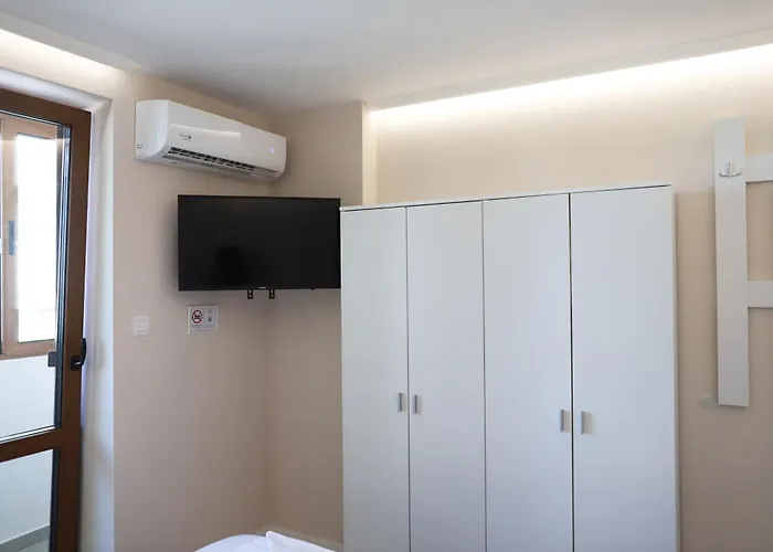 Azur - Self Check-in Apartman *