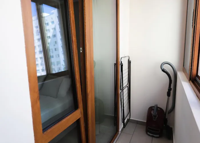 Azur - Self Check-in *