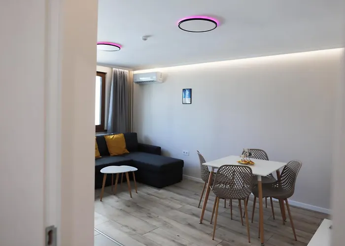 Azur - Self Check-in * Burgasz