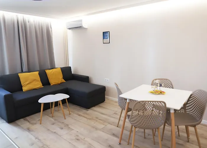 Azur - Self Check-in Apartman *